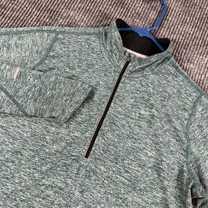 Nike Pullover Shirt Womens Medium Green Long Sleeve 1/4 Zip Mock Neck Gym Run